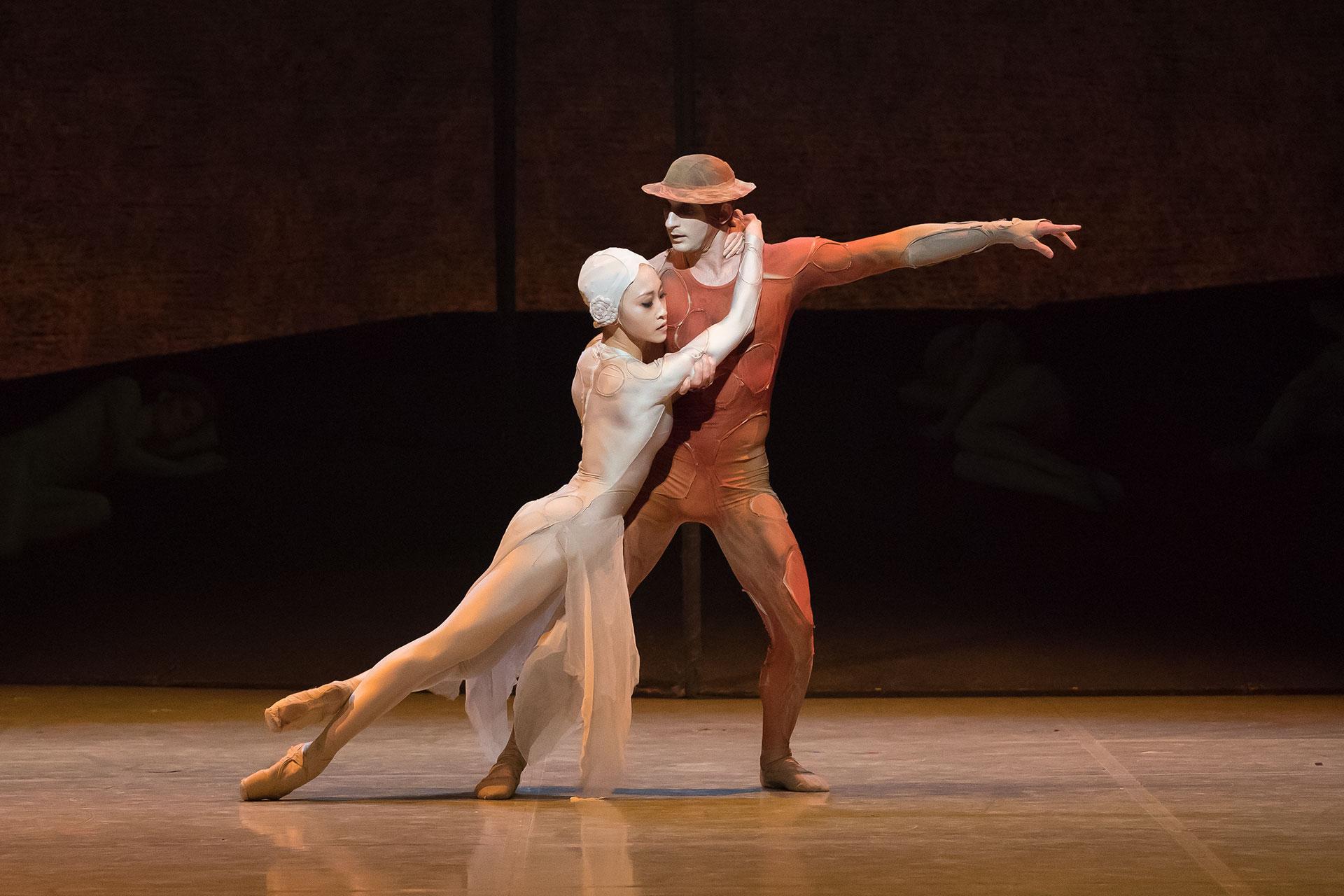 Minju Kang and Giuliano Contadini in Gloria