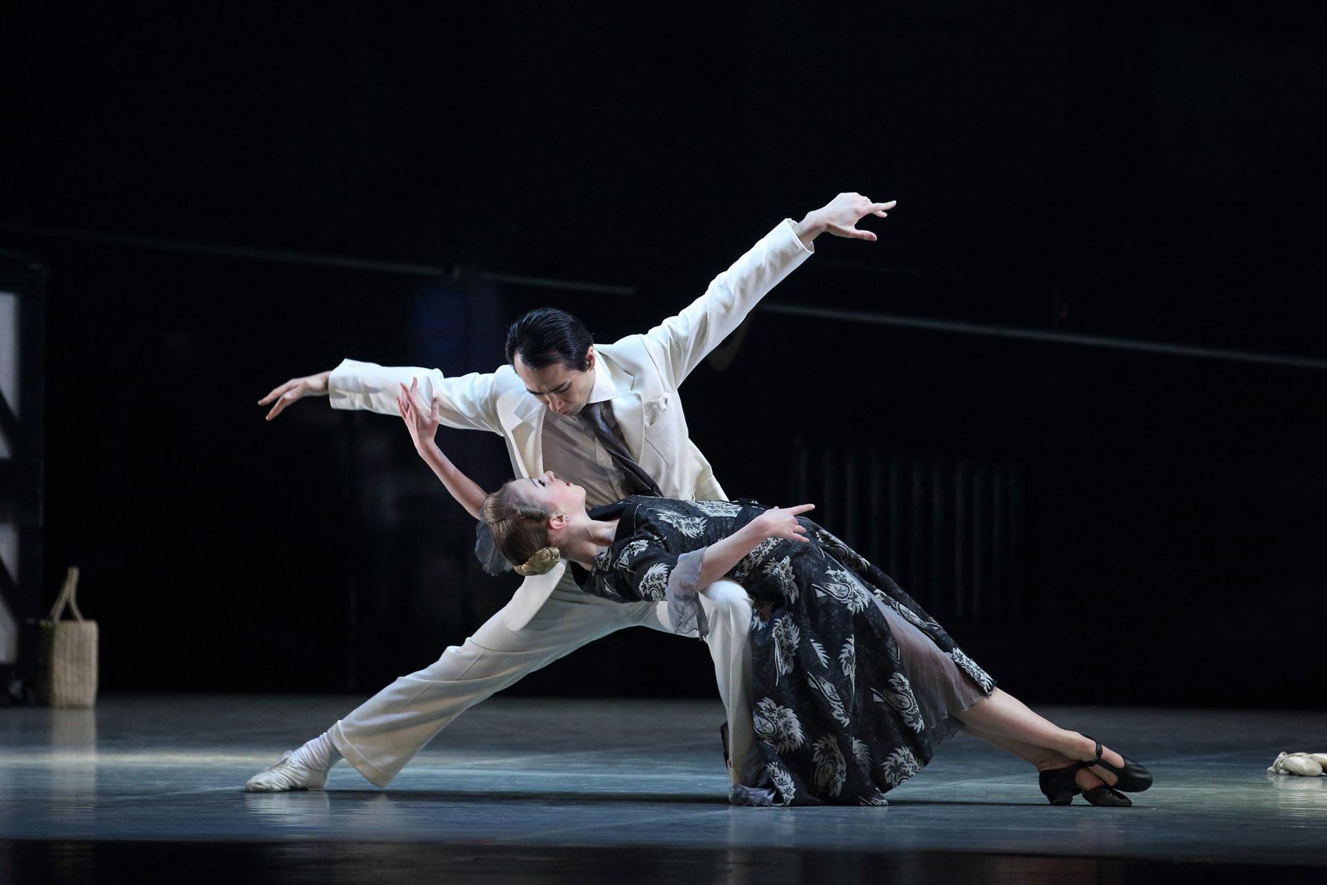 A Midsummer Night's Dream, production, 2014, Antoinette Brooks-Daw and Hironao Takahashi The Artistic Director declares his love for the senior ballerina
