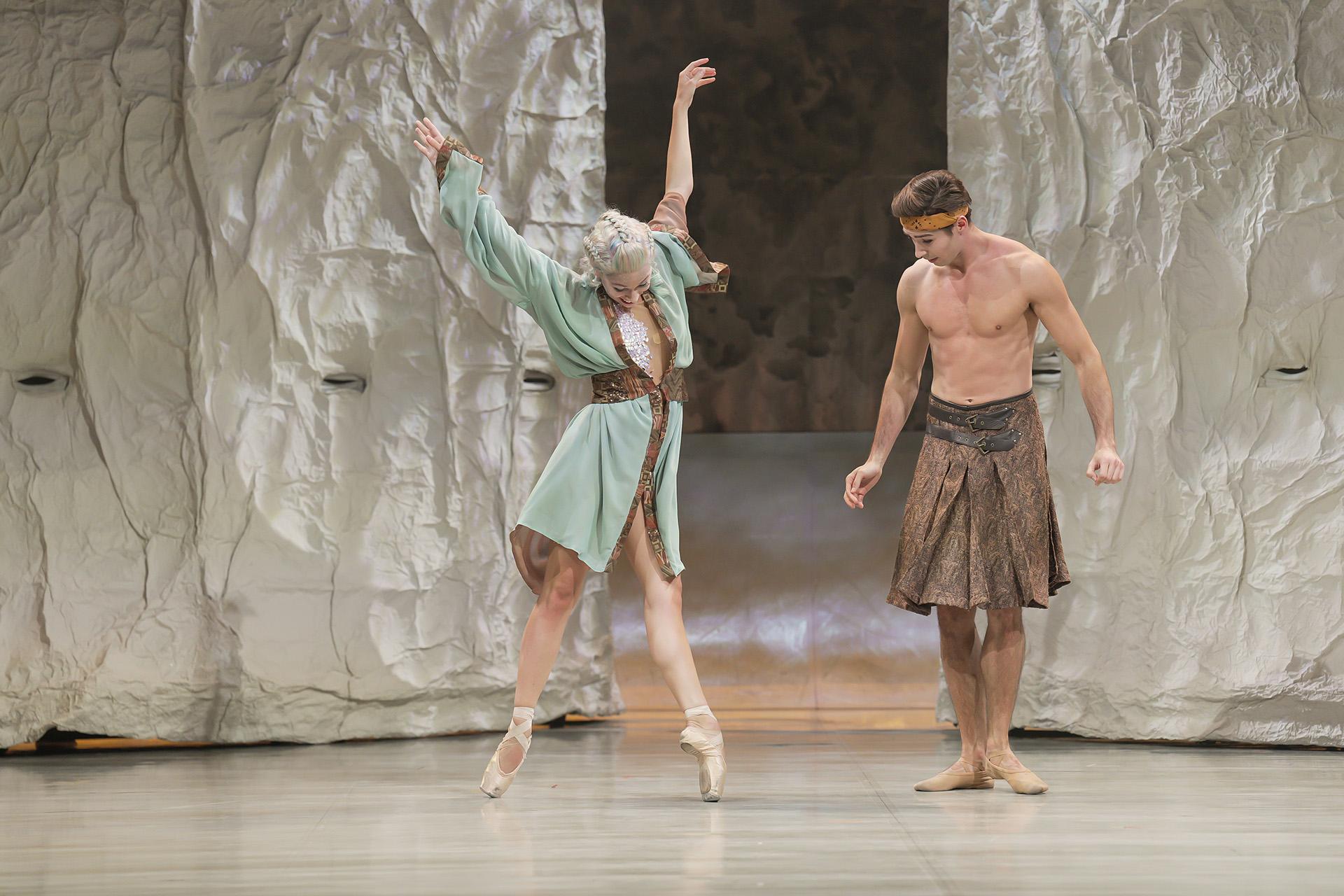 Marilla dances with her new legs while Prince Adair looks at her